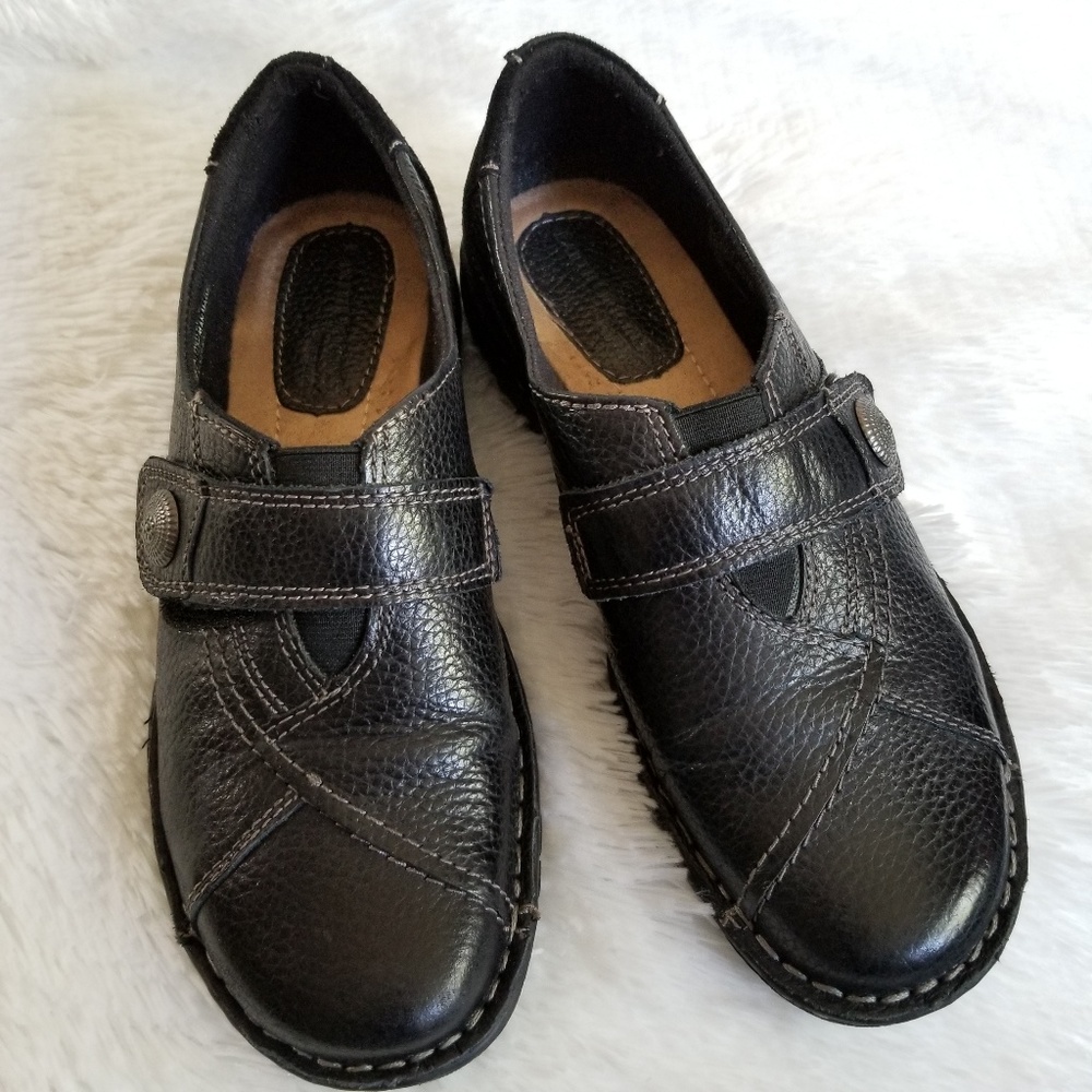 WHITE MOUNTAIN | Black Shoes